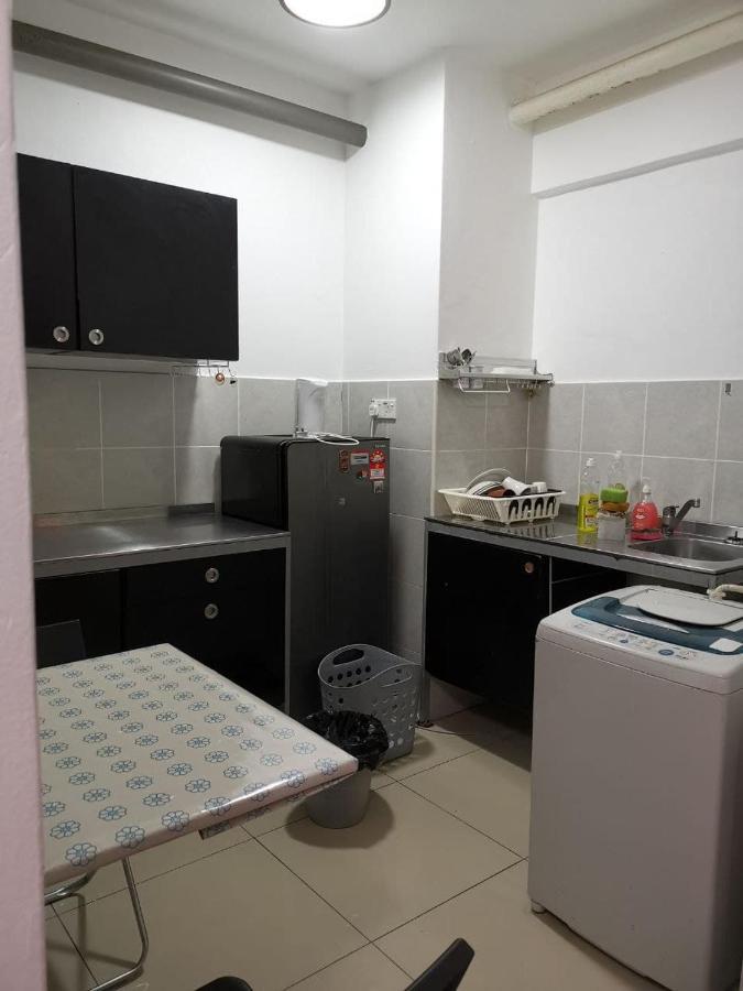 Honrosa At Kbcc Service -with Unifi Apartment *